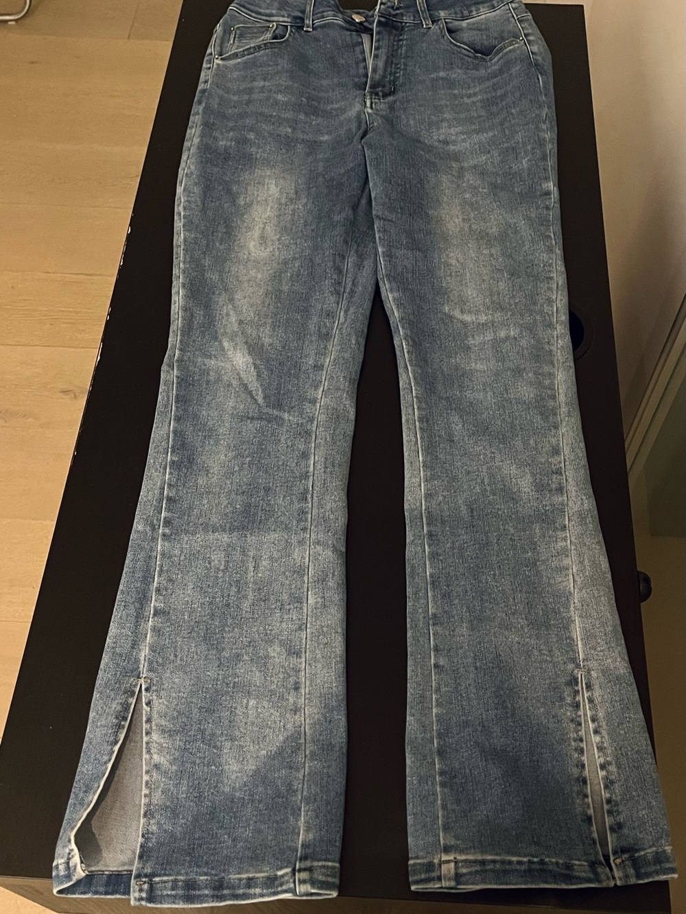 Classic Women's Jeans in Faded Blue